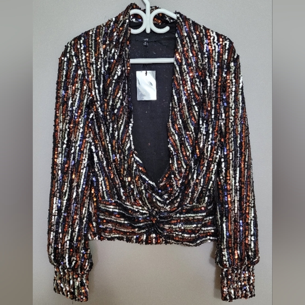 Fate Gold Sequin Plunge Puff Sleeve Blouse Boutique NWT M